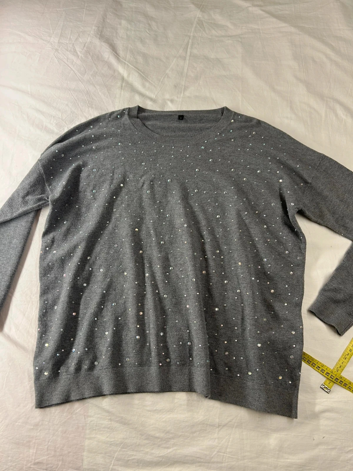 Pull à strass perles gris vintage